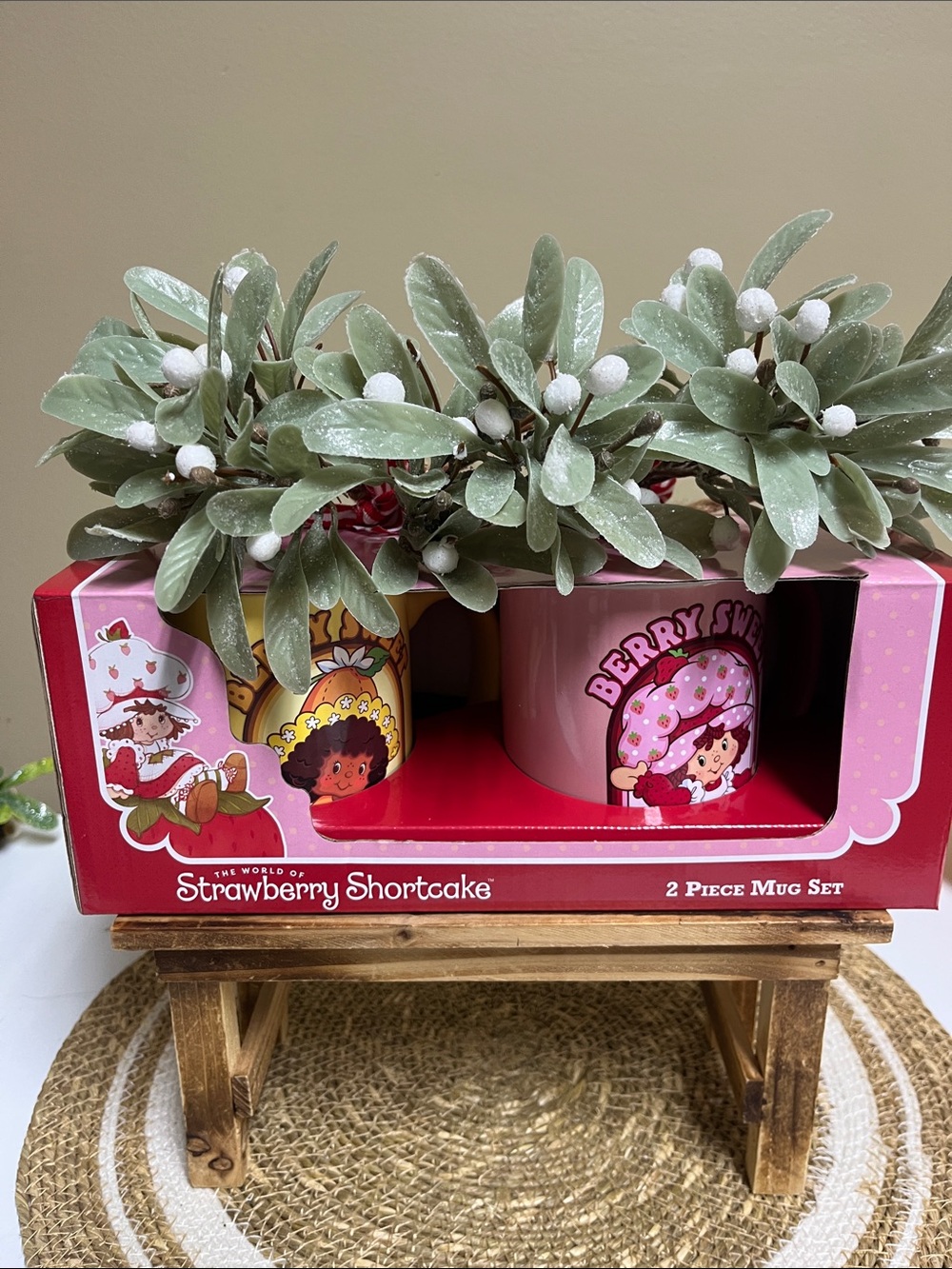 Strawberry Shortcake 2 pc mug set NIB